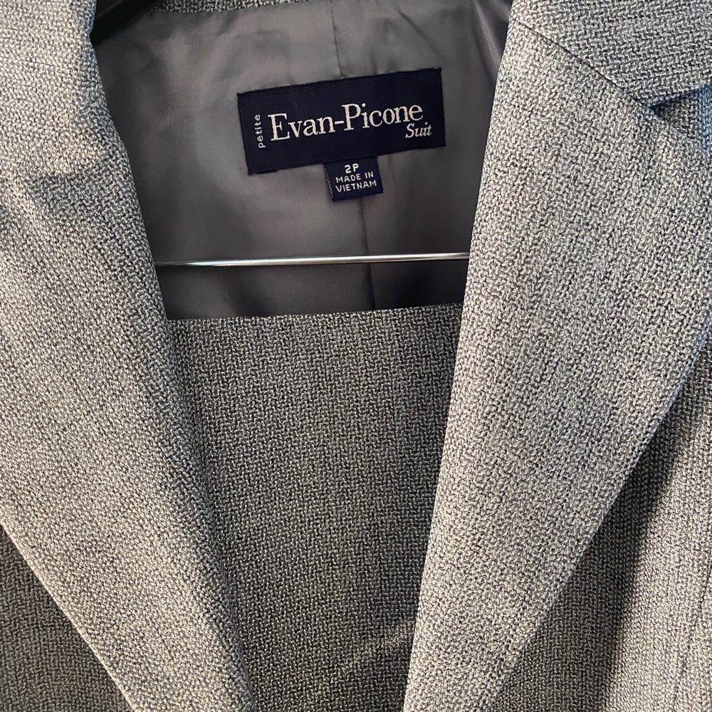 Evan Picone Suit with skirt - Picture 2 of 6